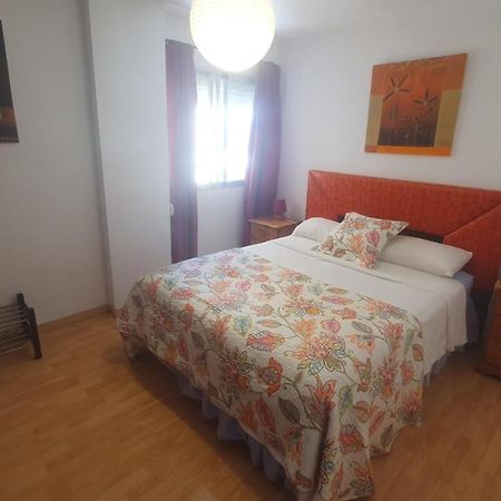 Visit Gibraltar Stay In La Linea For Less! La Línea de la Concepción Eksteriør billede