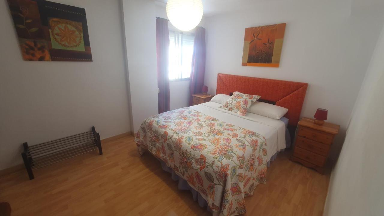 Visit Gibraltar Stay In La Linea For Less! La Línea de la Concepción Eksteriør billede